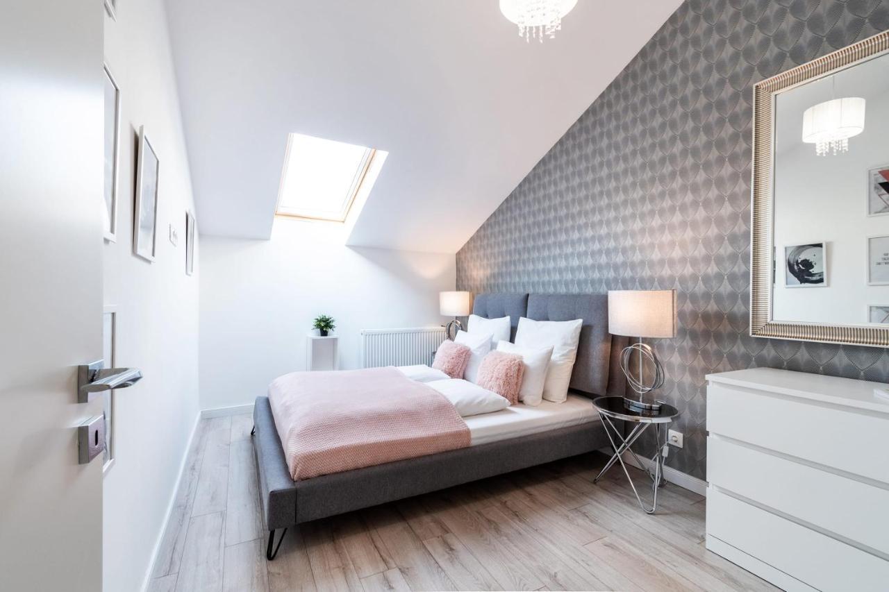 בודפשט Quiet Very Central & Stylish Apt מראה חיצוני תמונה