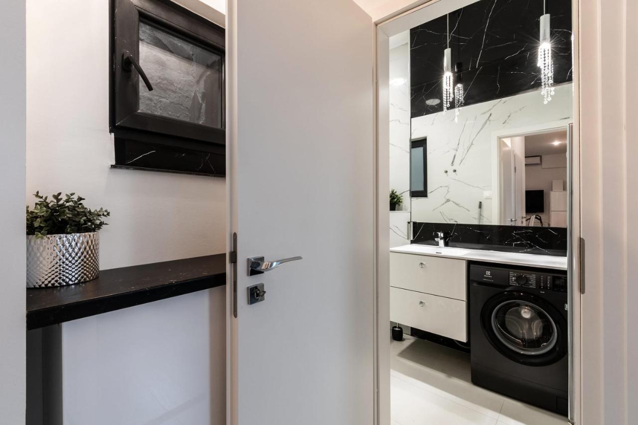 בודפשט Quiet Very Central & Stylish Apt מראה חיצוני תמונה